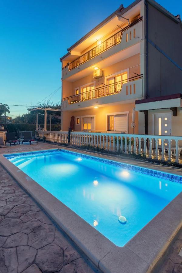 Apartments With A Swimming Pool Kastel Sucurac, Kastela - 21394 Zewnętrze zdjęcie